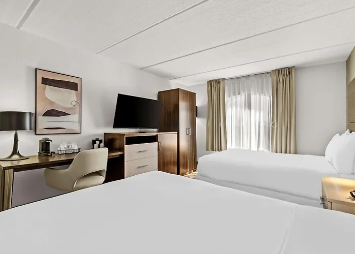 Sonesta Essential Orlando Airport Hotel